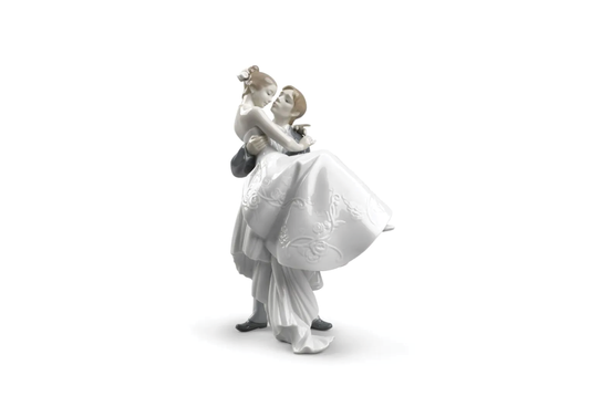 The Happiest Day Couple Figurine Type 356