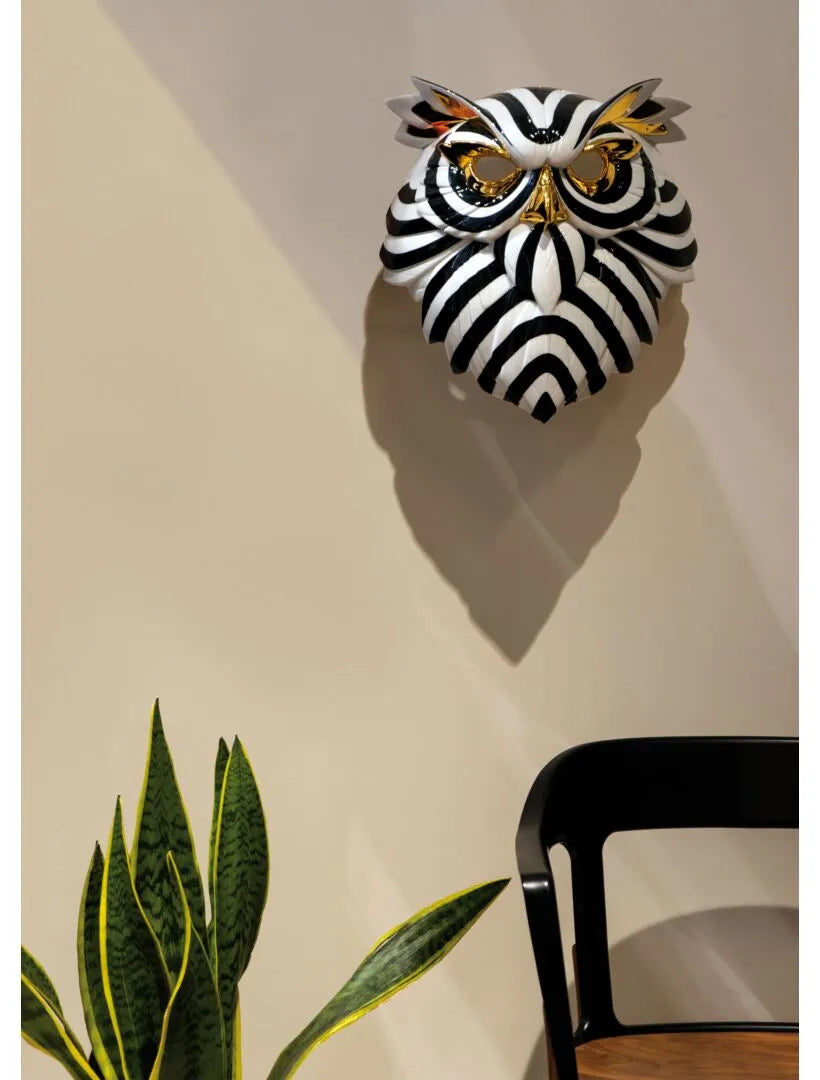 OWL MASK (BLACK-GOLD)